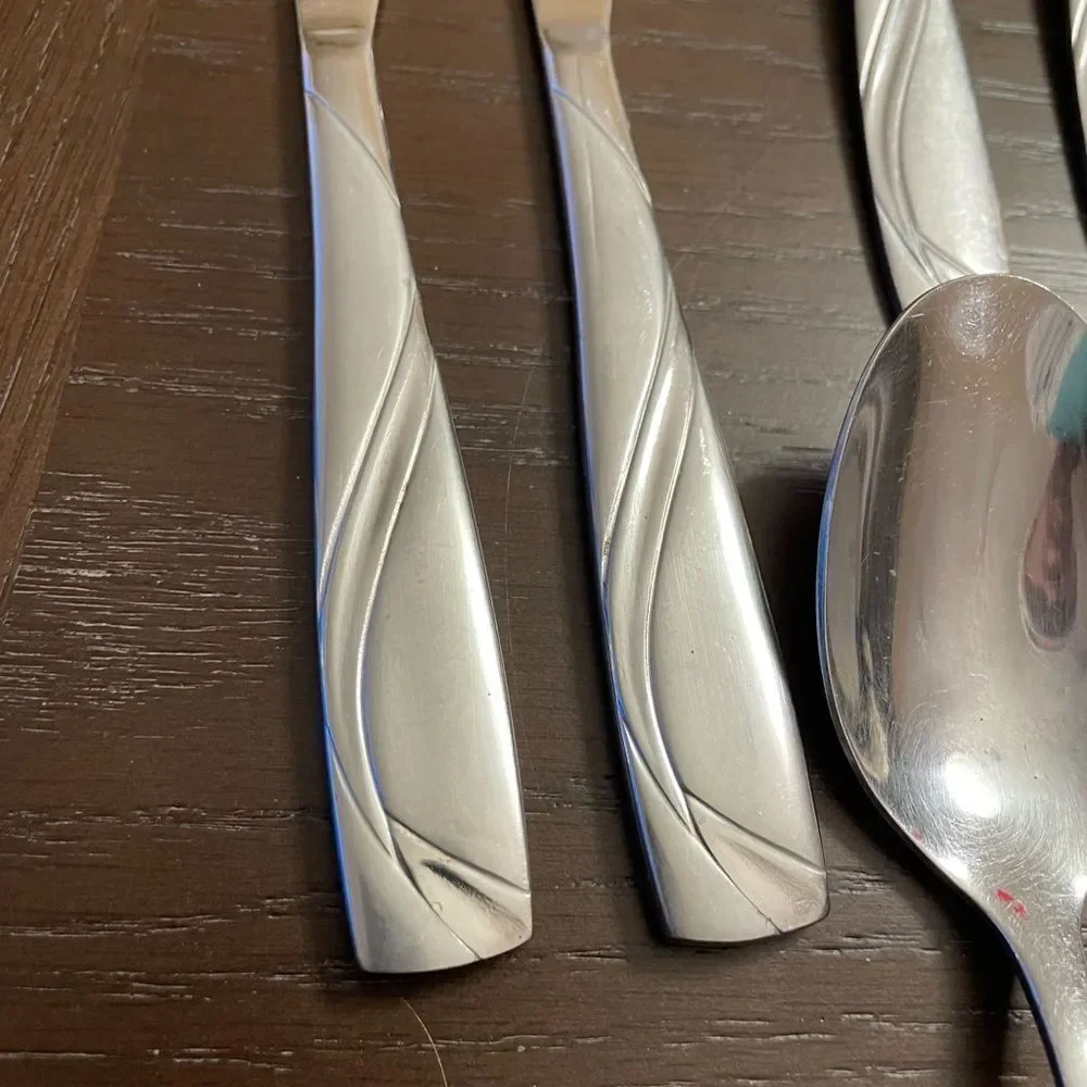 Cambridge Mercado Sand Extra Flatware Pieces